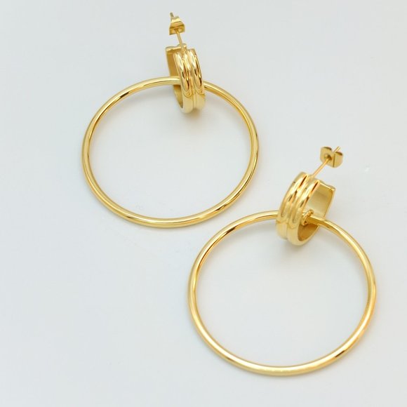 Danielle 18K Gold Plated Hoop Interlock Earrings - Picture 3 of 10